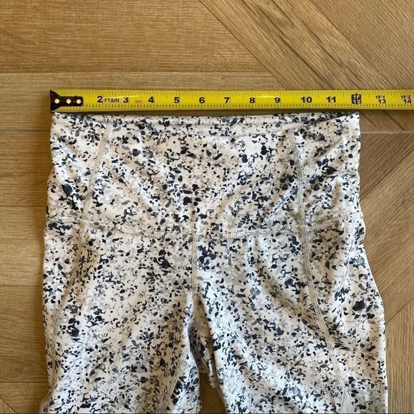 Athleta white cropped leggings with spots & mesh - Picture 4 of 8